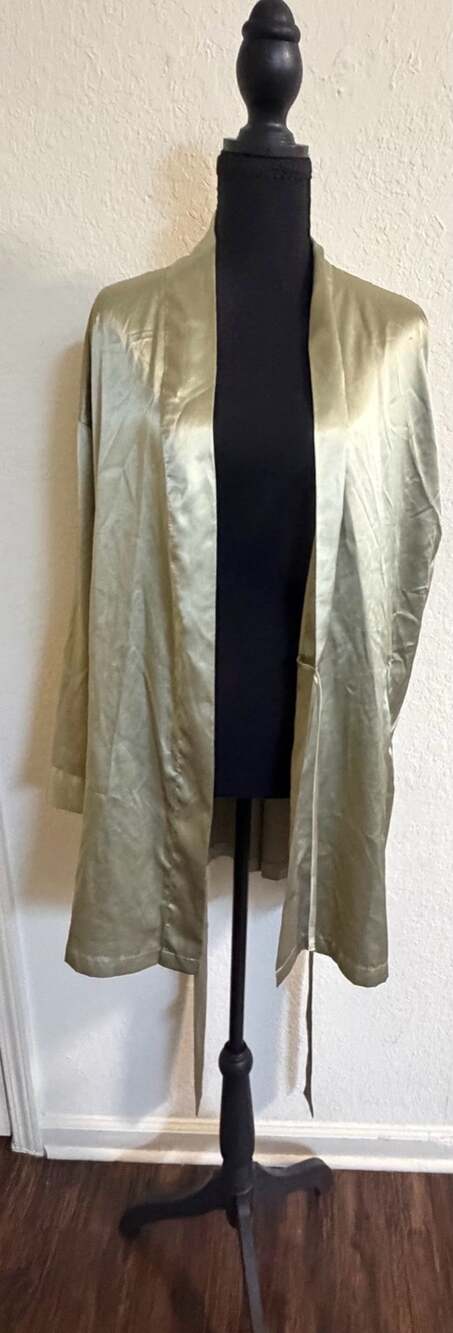 Victoria's Secret Robe One Size Satin - Picture 2 of 4